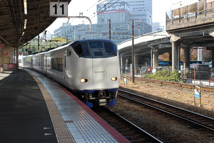 רכבת באוסאקה באוסקה