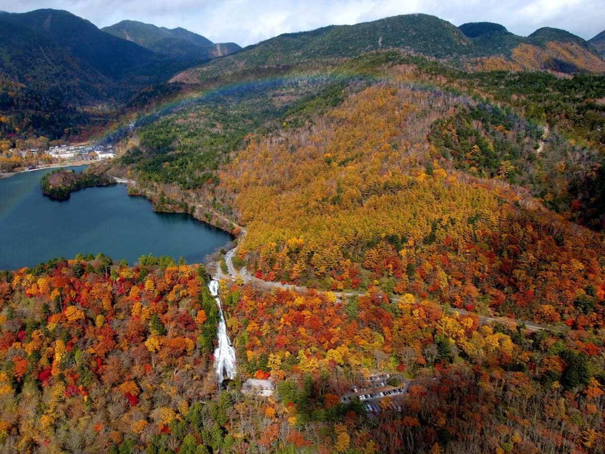 האקונה Hakone יום טיול נהדר וקל מטוקיו